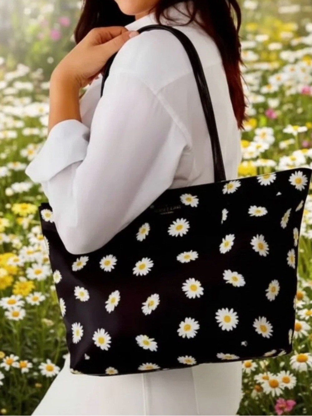 Kate Spade Kitt Daisy Tote, Style Number KA912 NWT